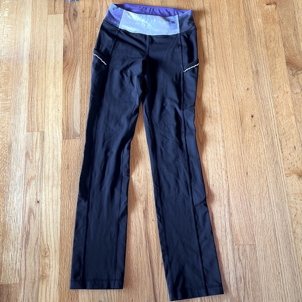 Lululemon size 4 straight leg yoga pants 30” inseam